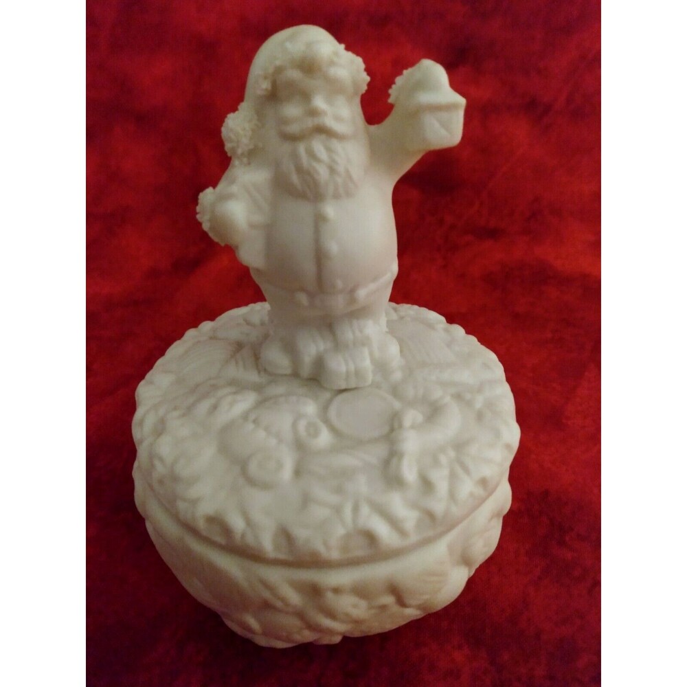WORLD BAZAAR HOLIDAY COLLECTION SANTA COVERED BOX